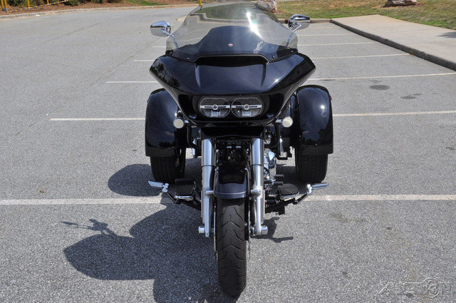 Road Glide® 3