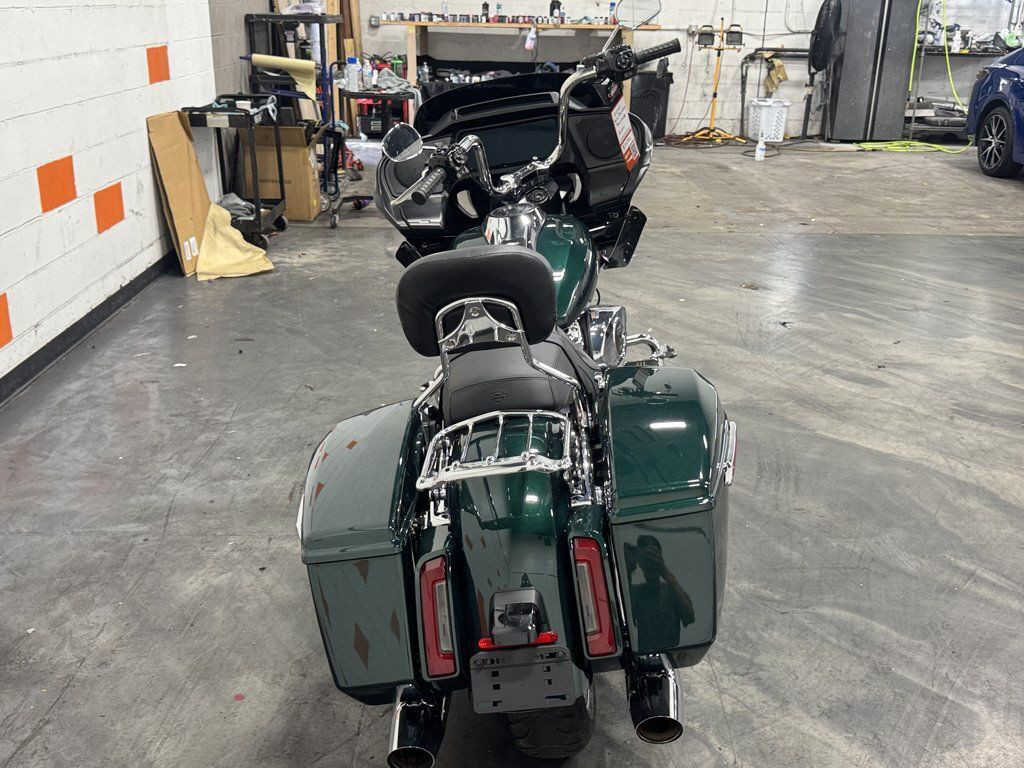 Road Glide®