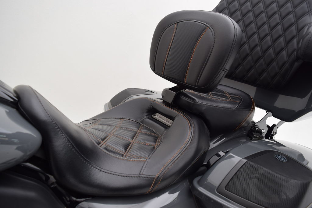 CVO® Street Glide®