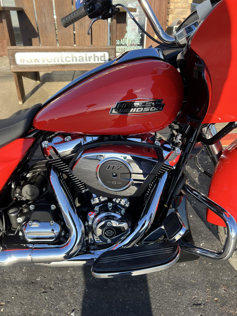 Road Glide®