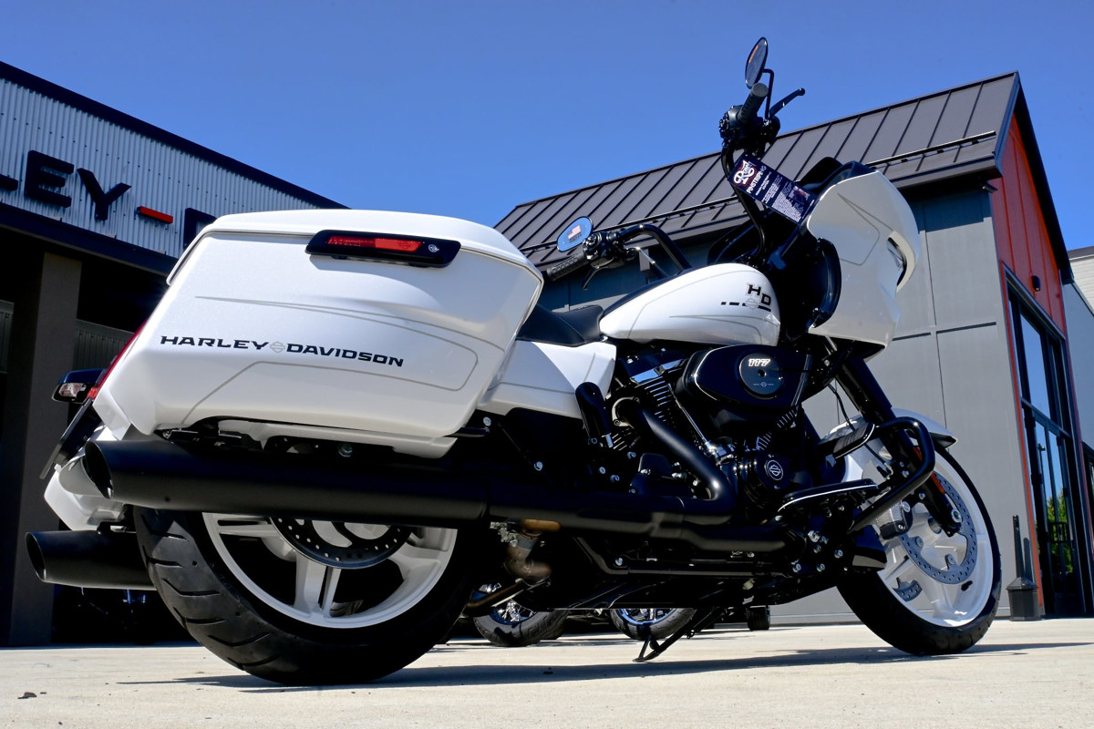 Road Glide®