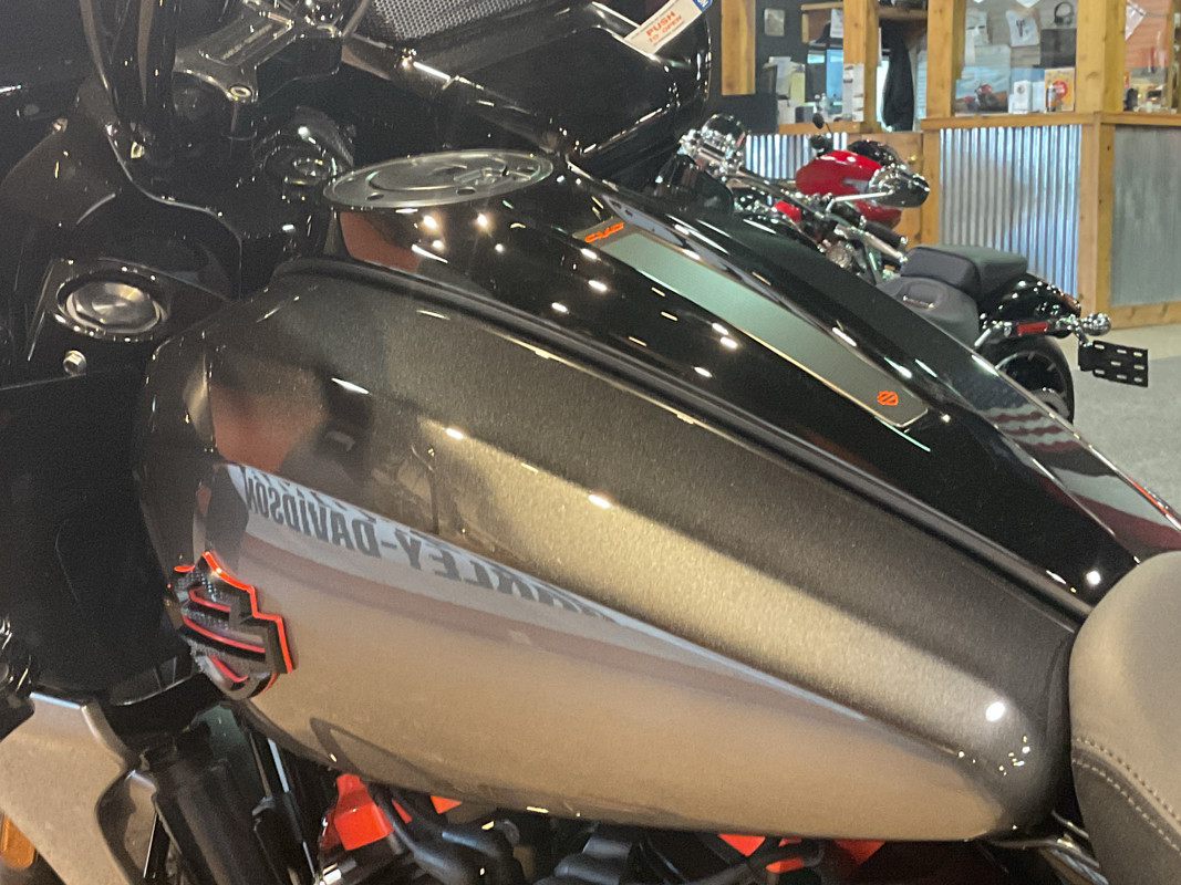 CVO® Road Glide®