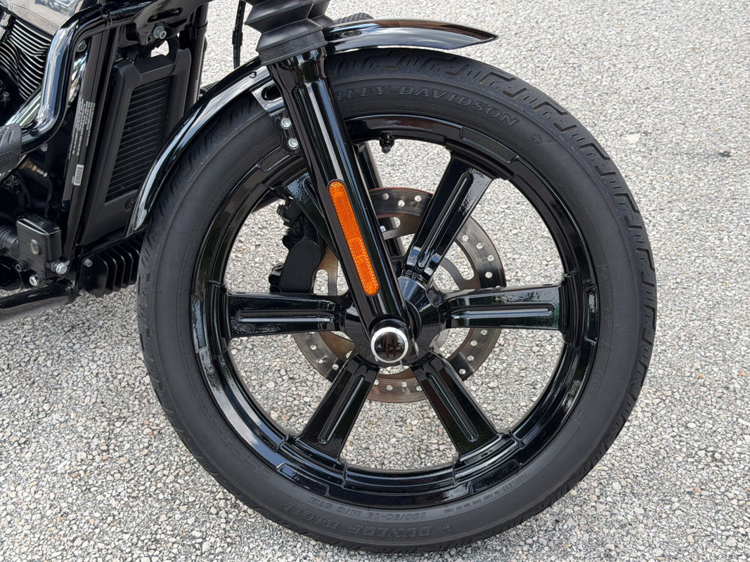 Street Bob®