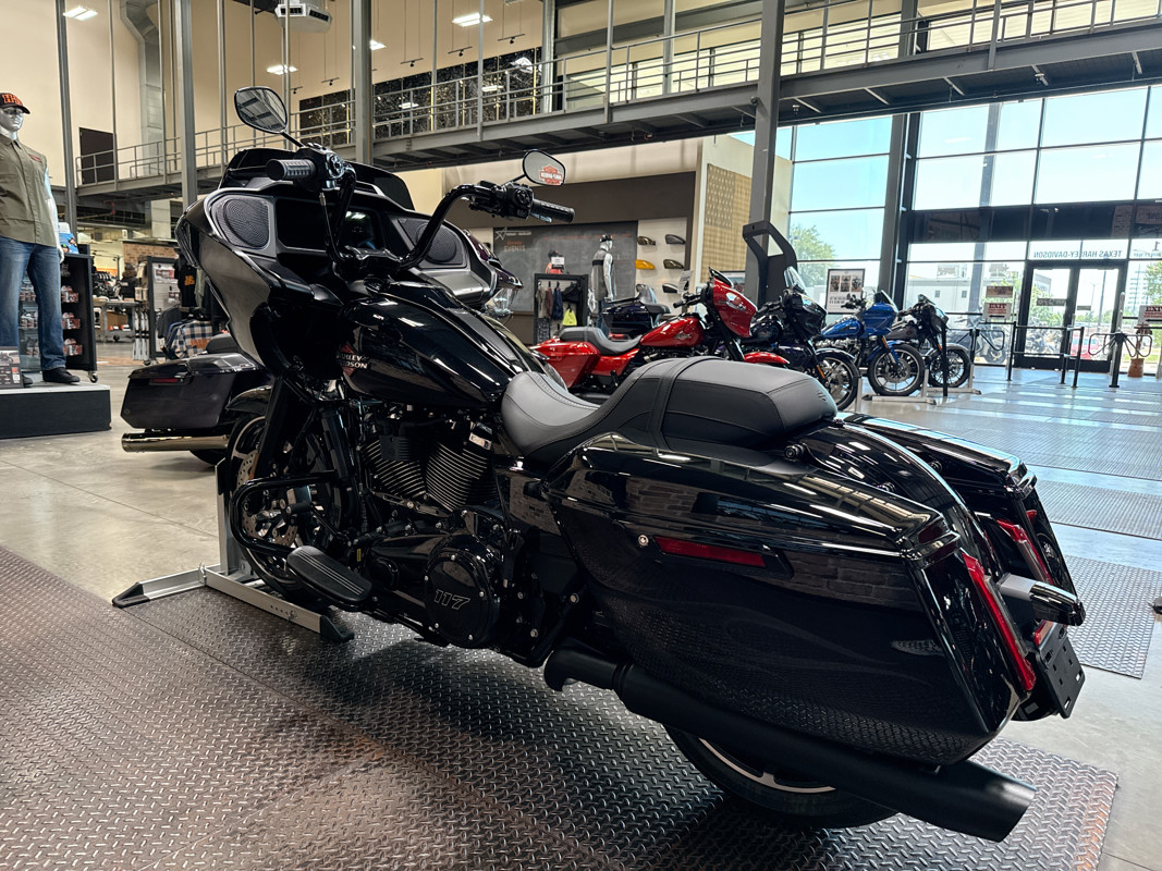Road Glide®
