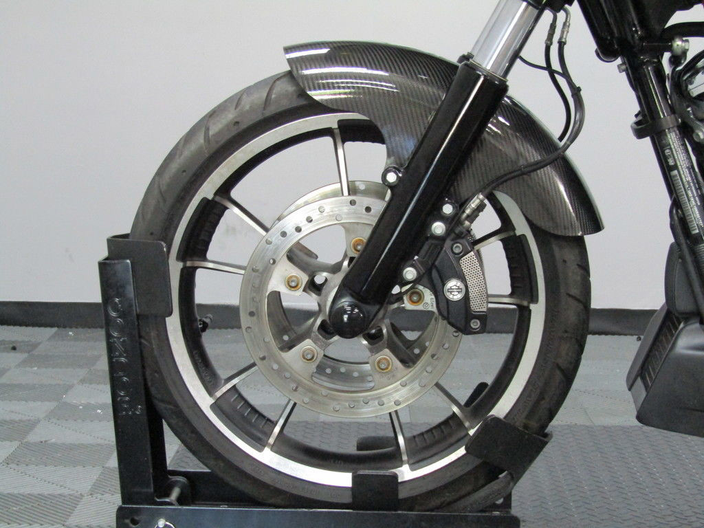 Road Glide®