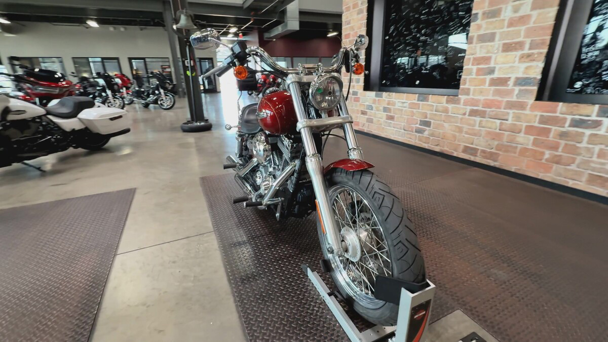 Dyna® Super Glide® Custom