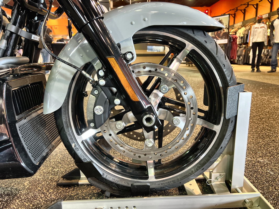 Road Glide®