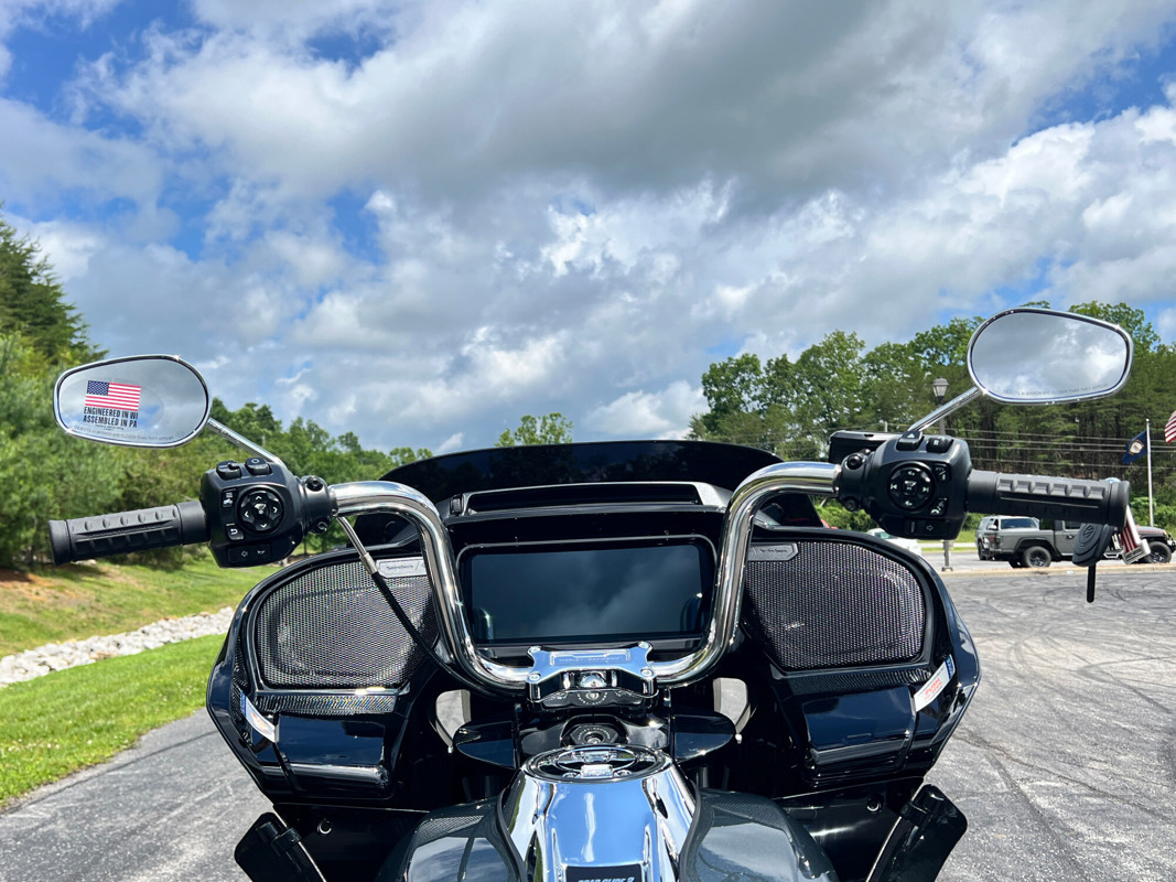 Road Glide® 3