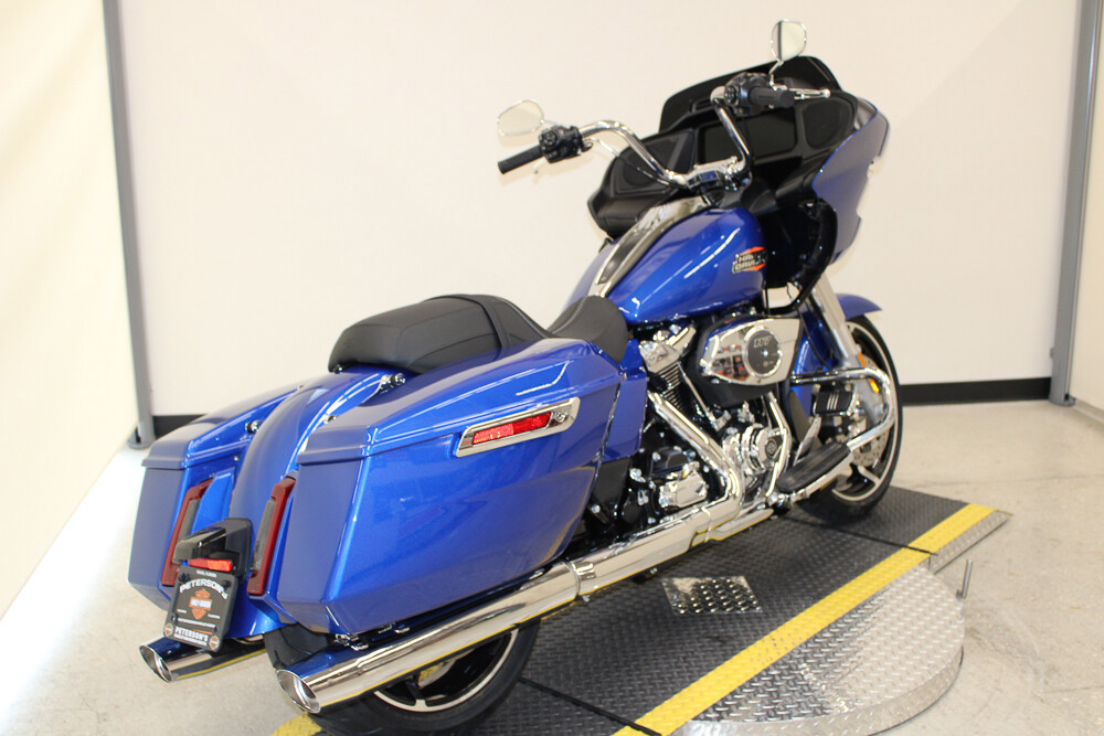 Road Glide®