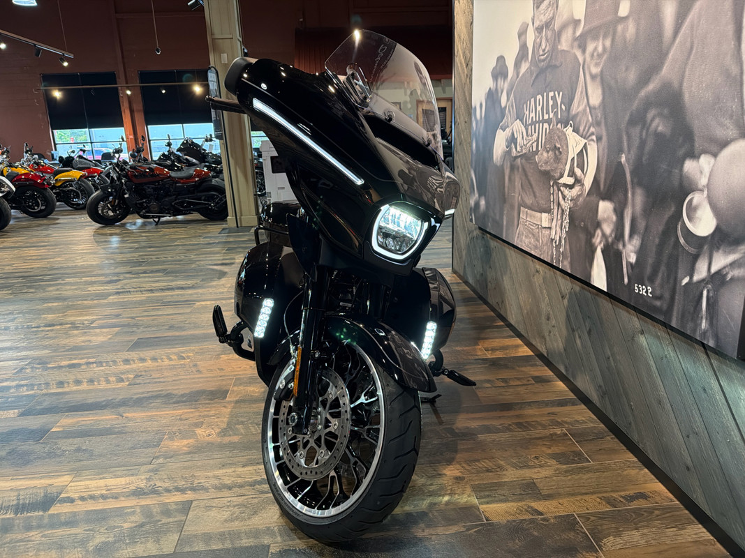 Street Glide® Limited