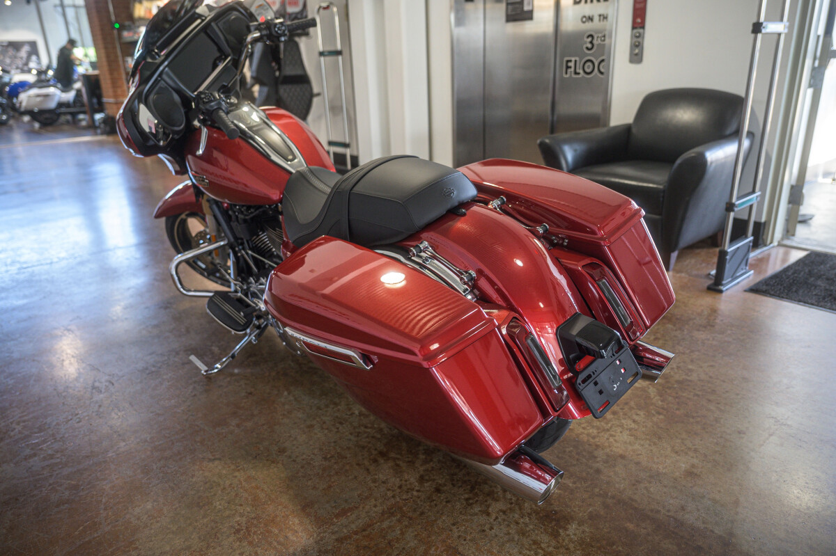 Street Glide®
