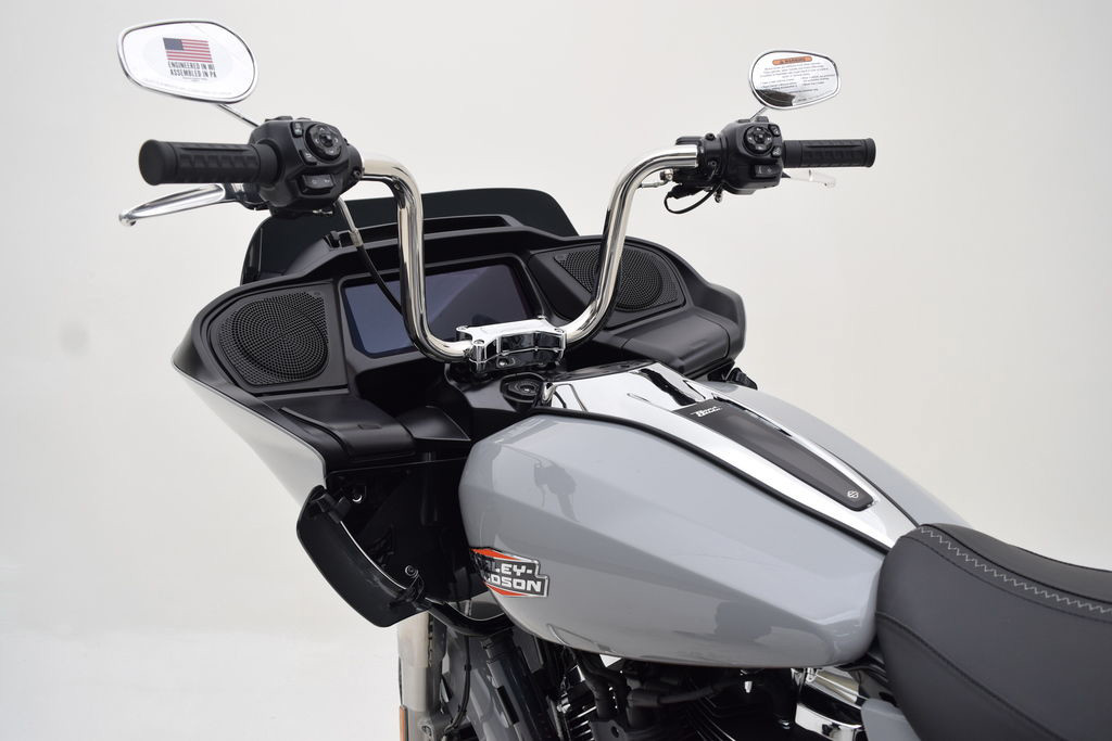 Road Glide®