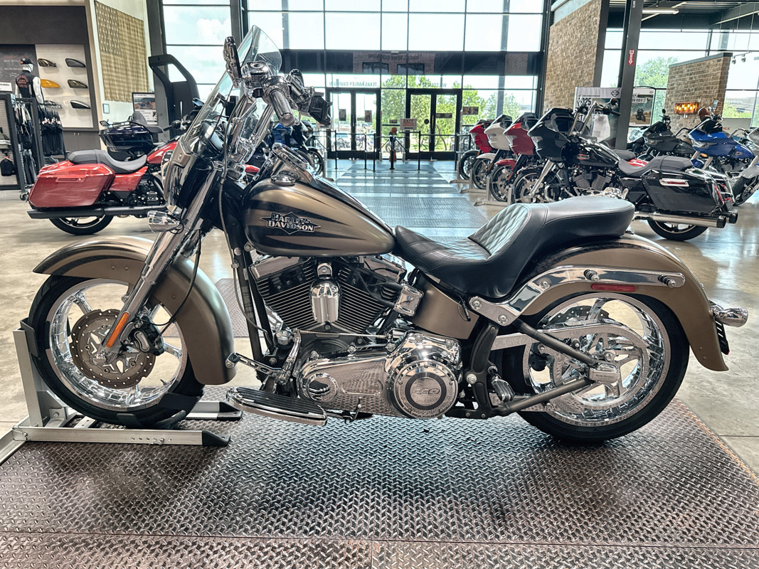 CVO® Softail® Convertible