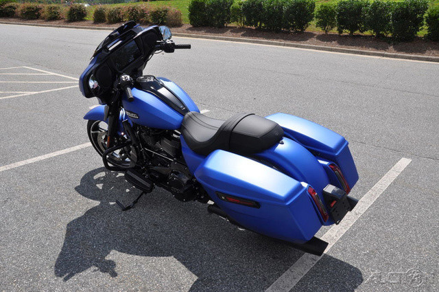 Street Glide®
