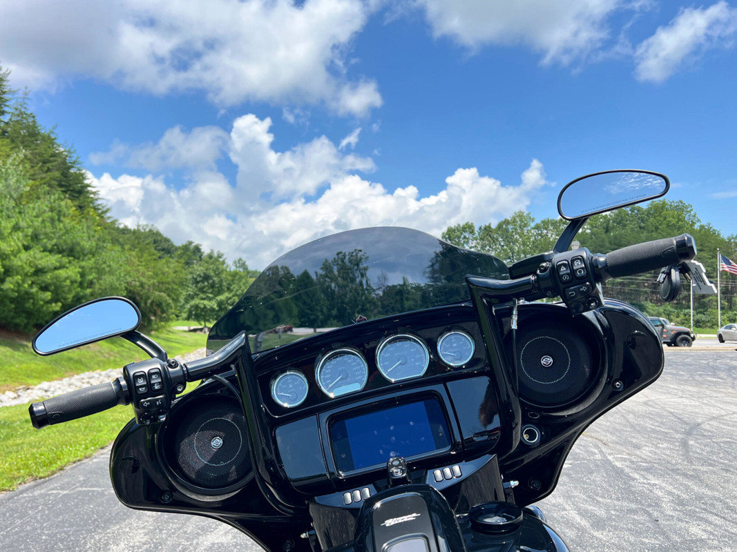 Street Glide® ST