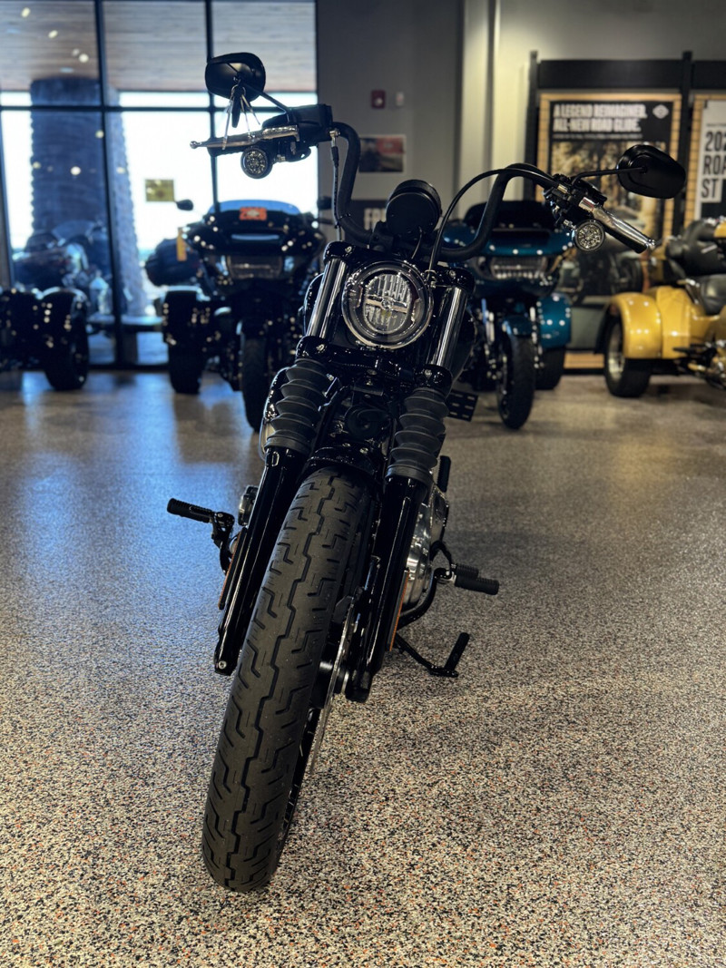 Street Bob®