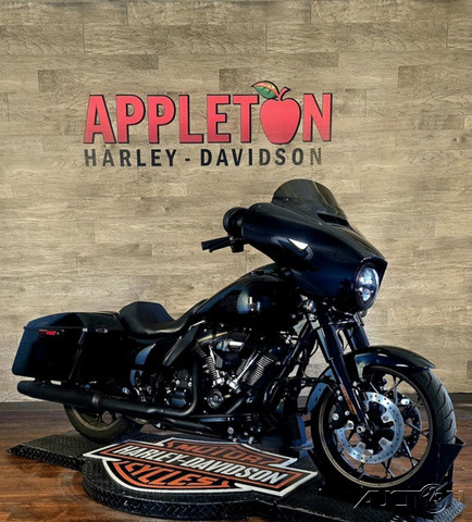 Street Glide® ST