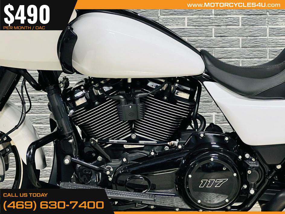 Road Glide®