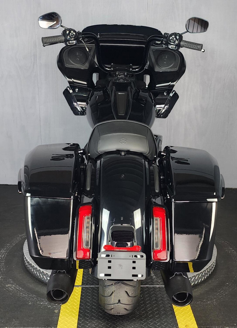Road Glide®
