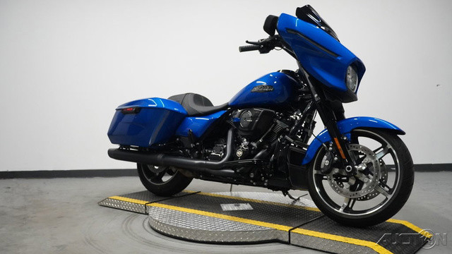 Street Glide®