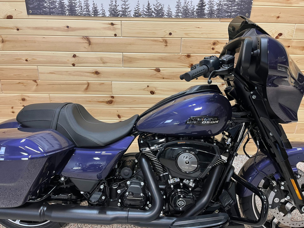 Street Glide®