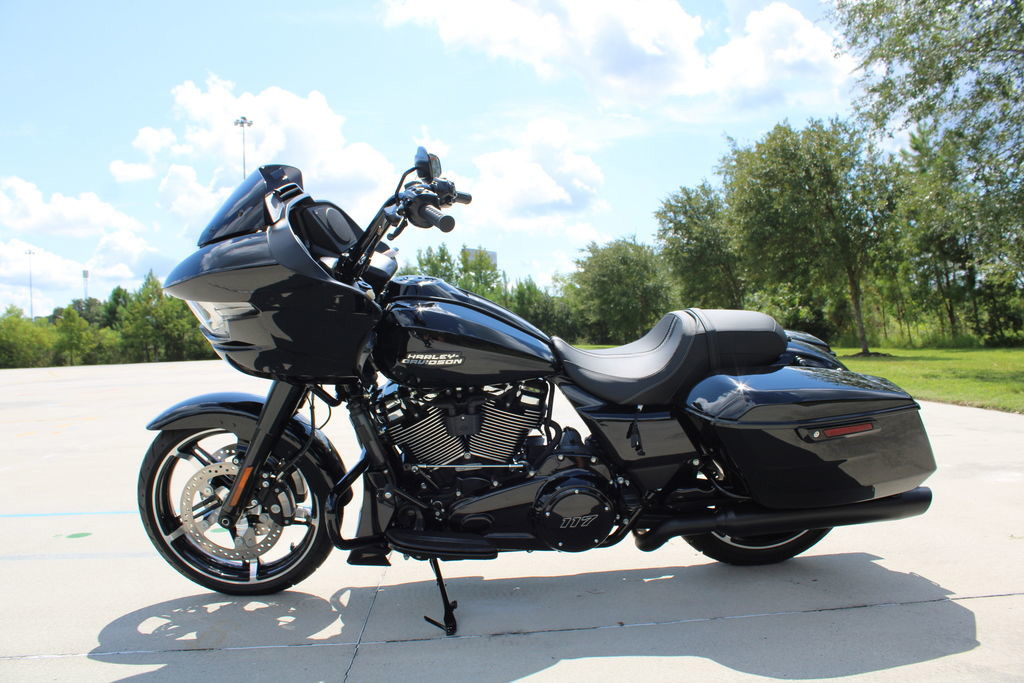 Road Glide®