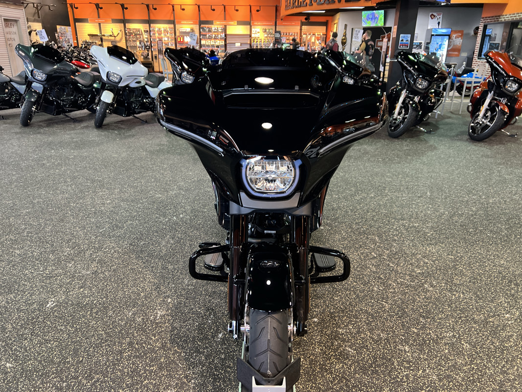 Street Glide®
