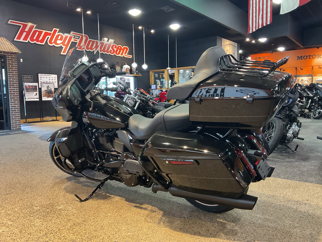 Street Glide® Ultra