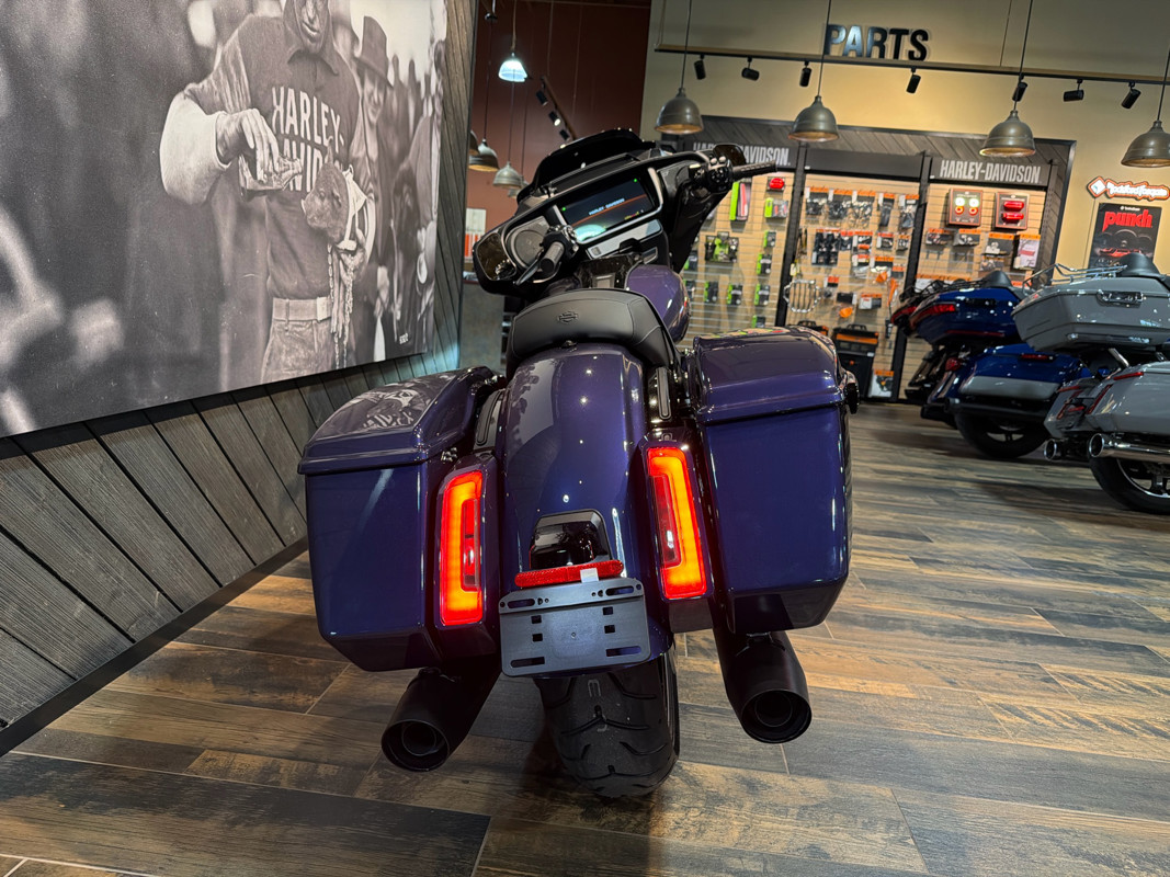 Street Glide®