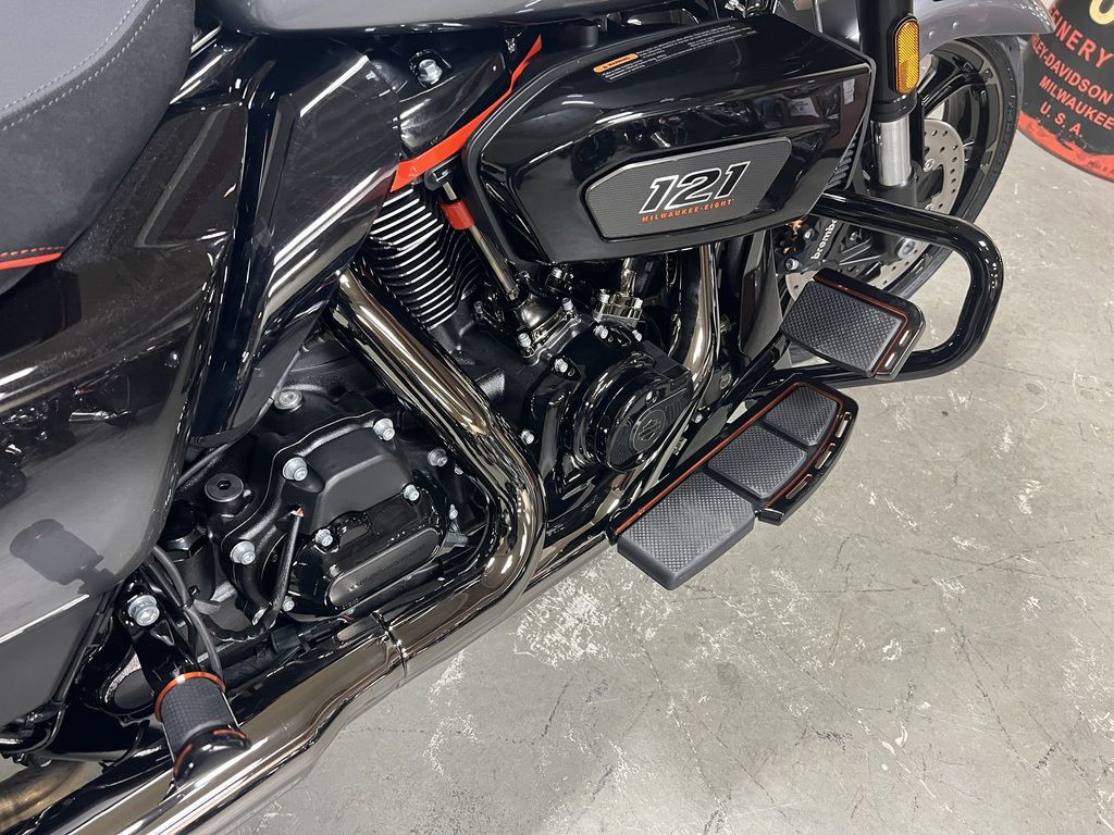 CVO® Street Glide®