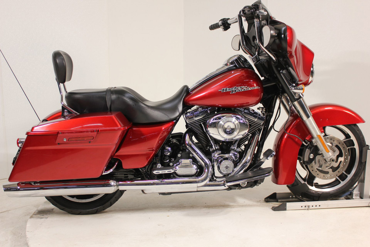 Street Glide®