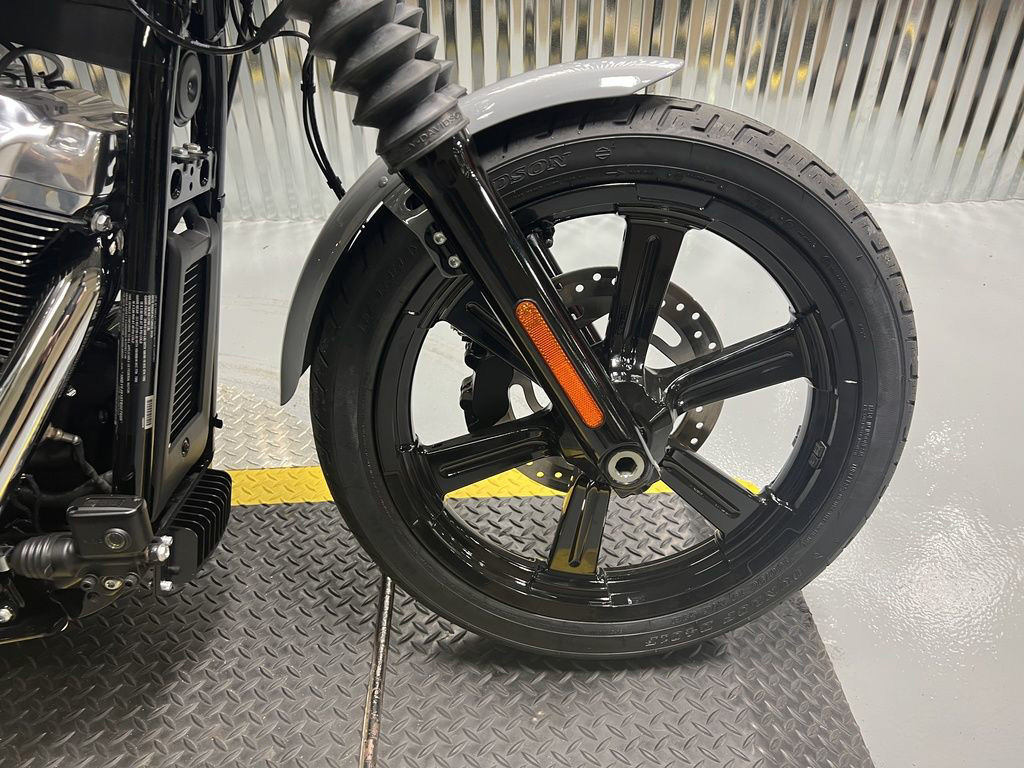 Street Bob®