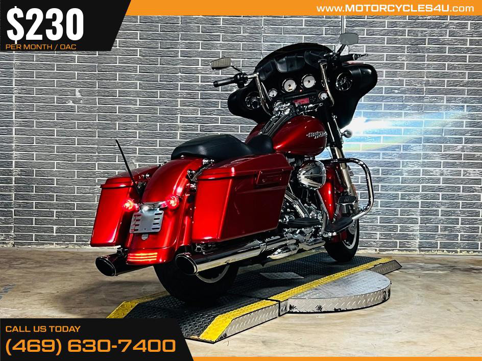 Street Glide®