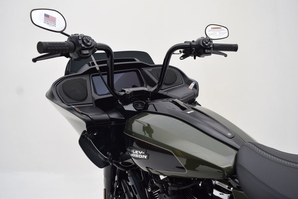 Road Glide®