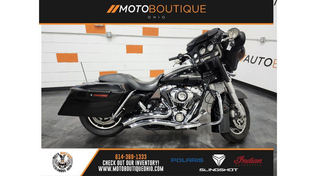 Street Glide®