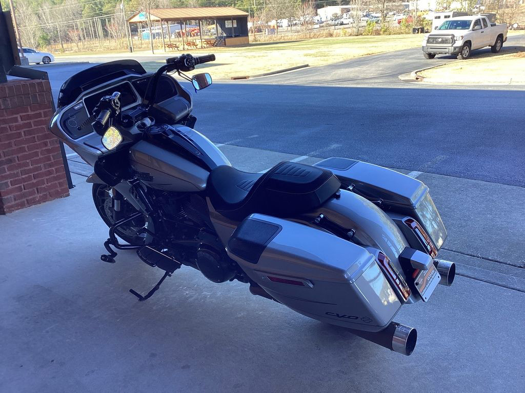 CVO® Road Glide®