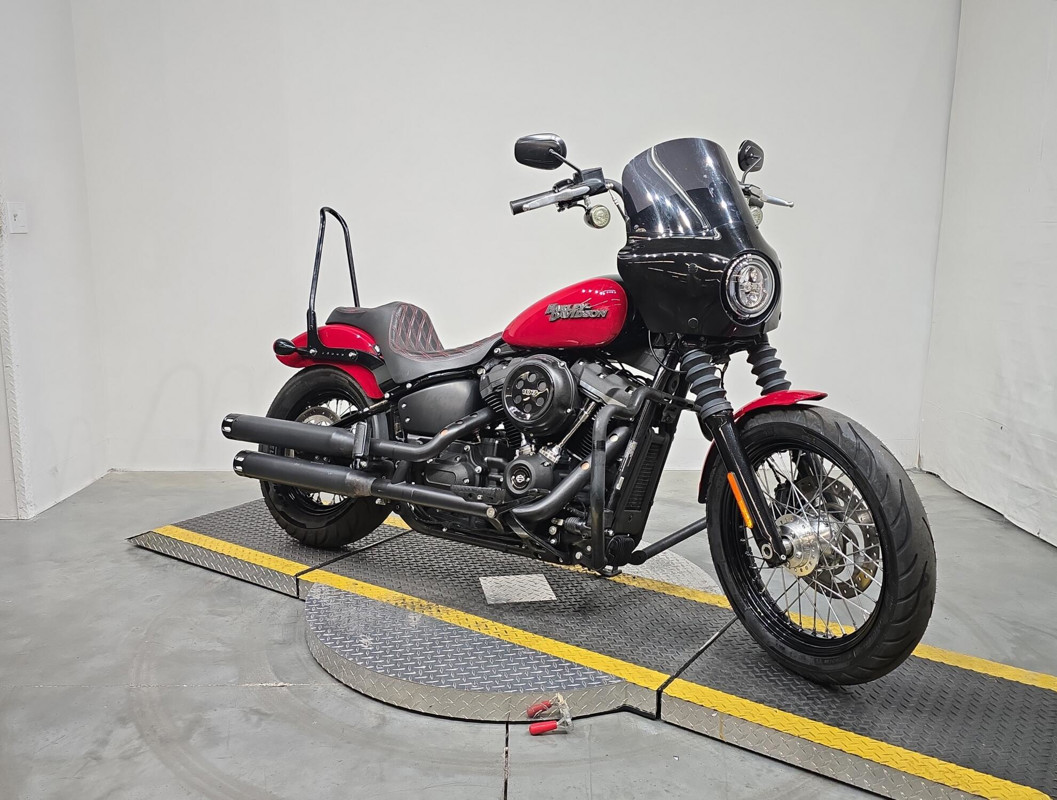 Street Bob®