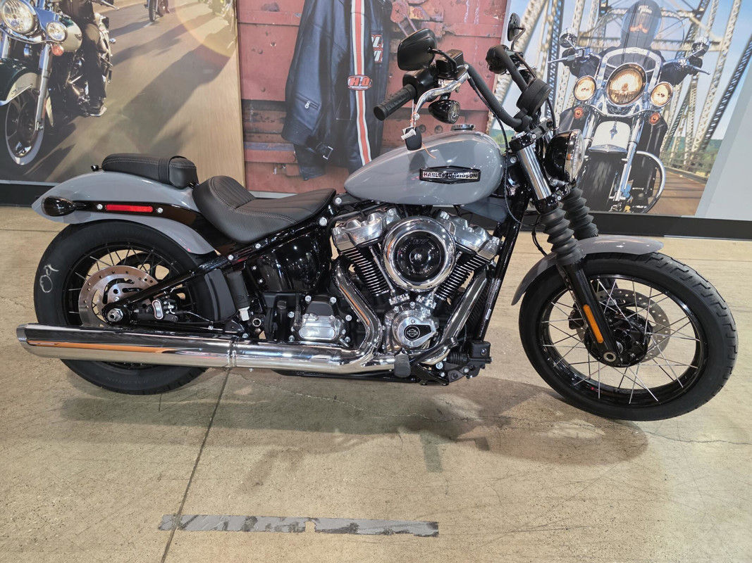 Street Bob®