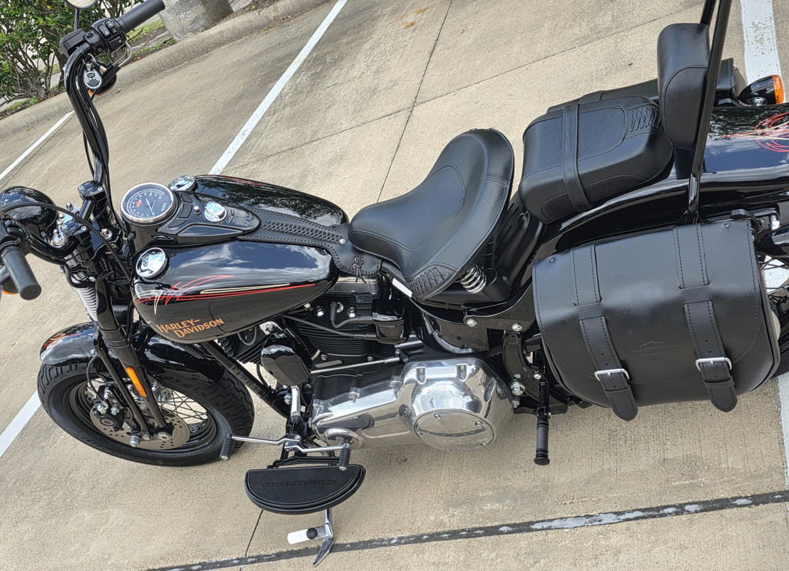 Softail® Cross Bones®