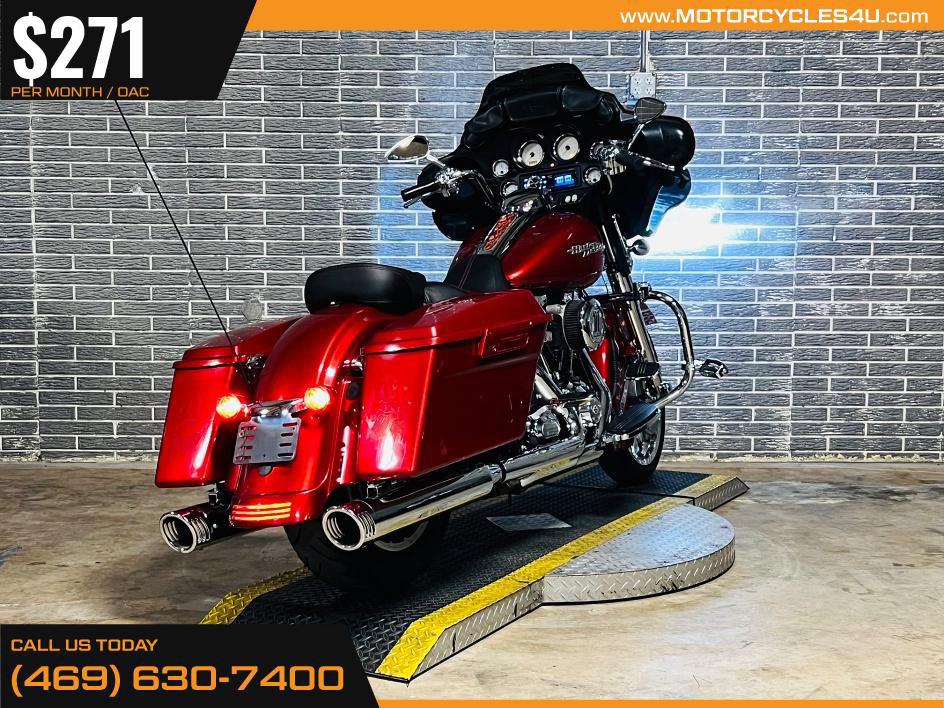Street Glide®
