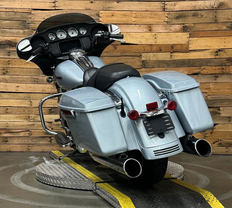 Street Glide®