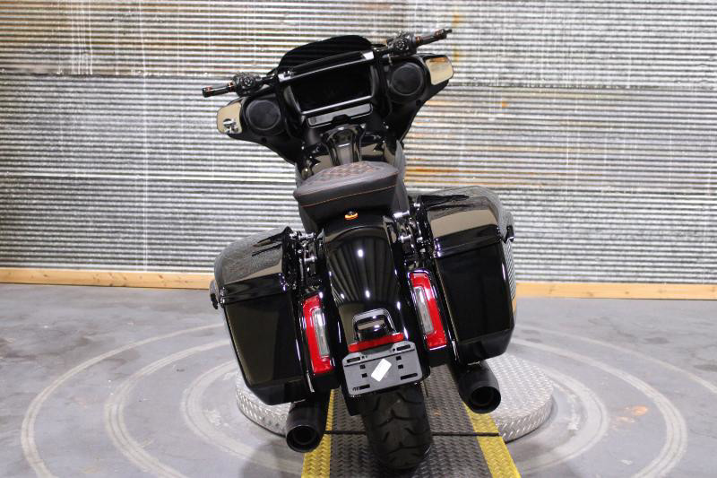 Street Glide®
