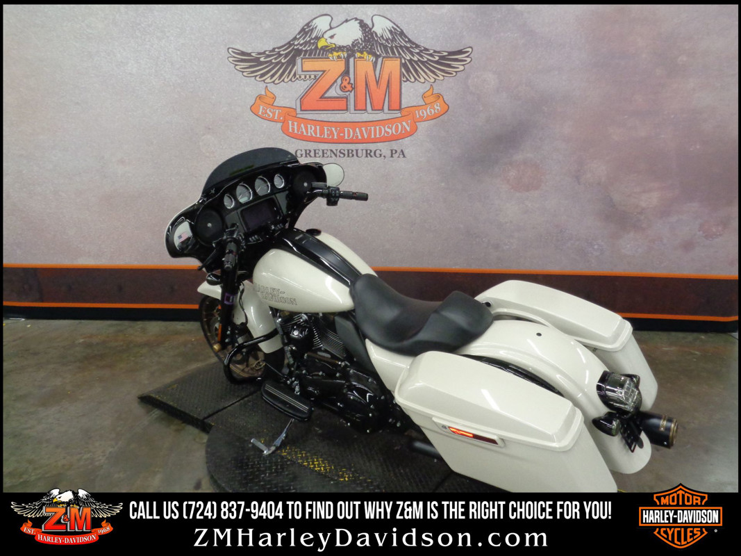 Street Glide® ST