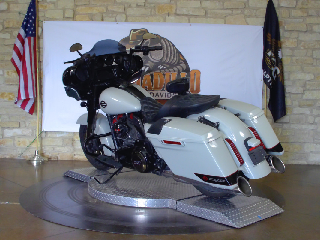 CVO® Street Glide®