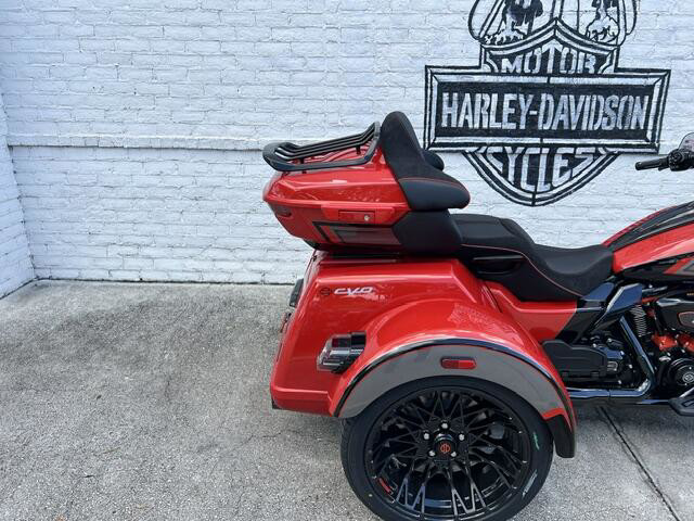 CVO® Street Glide® 3 Limited