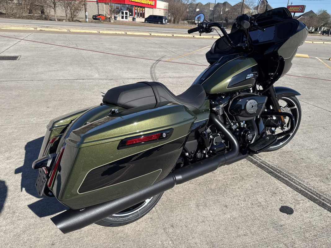 Road Glide®