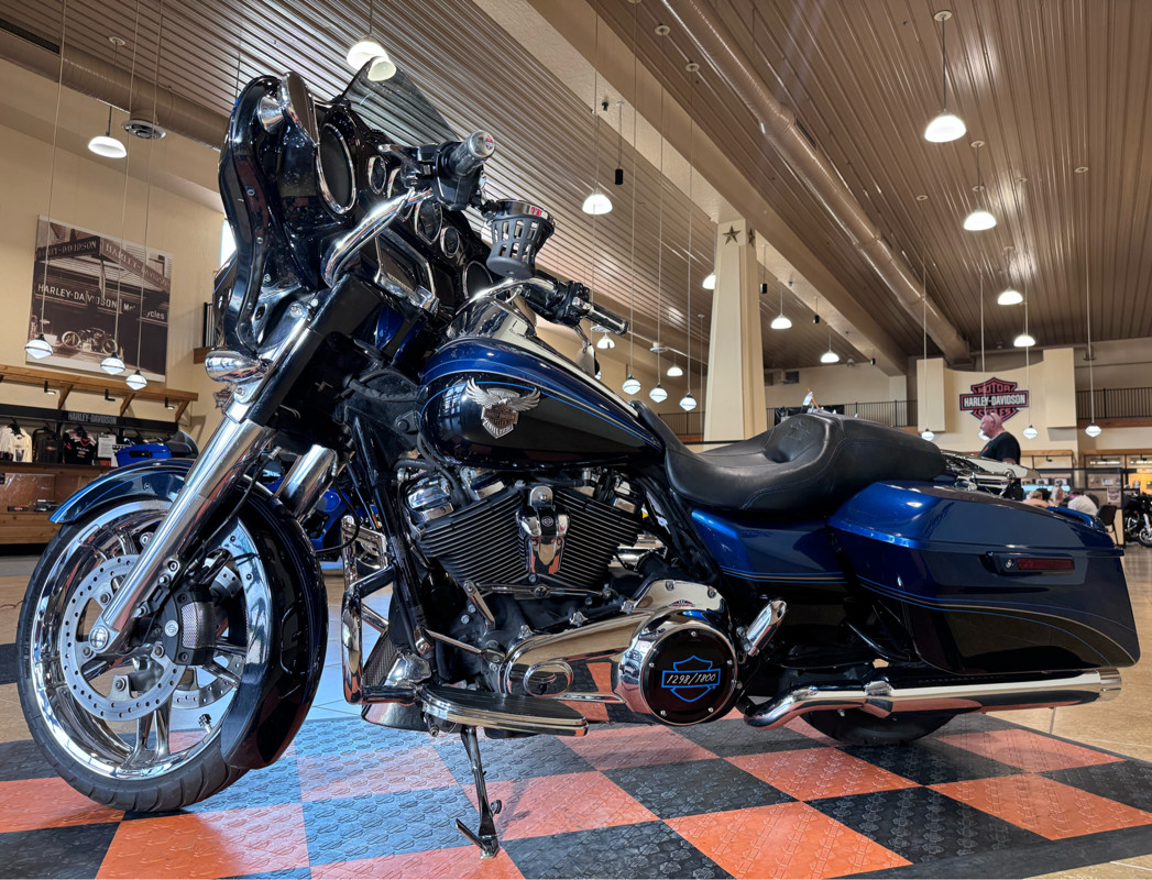 Street Glide® 115th Anniversary