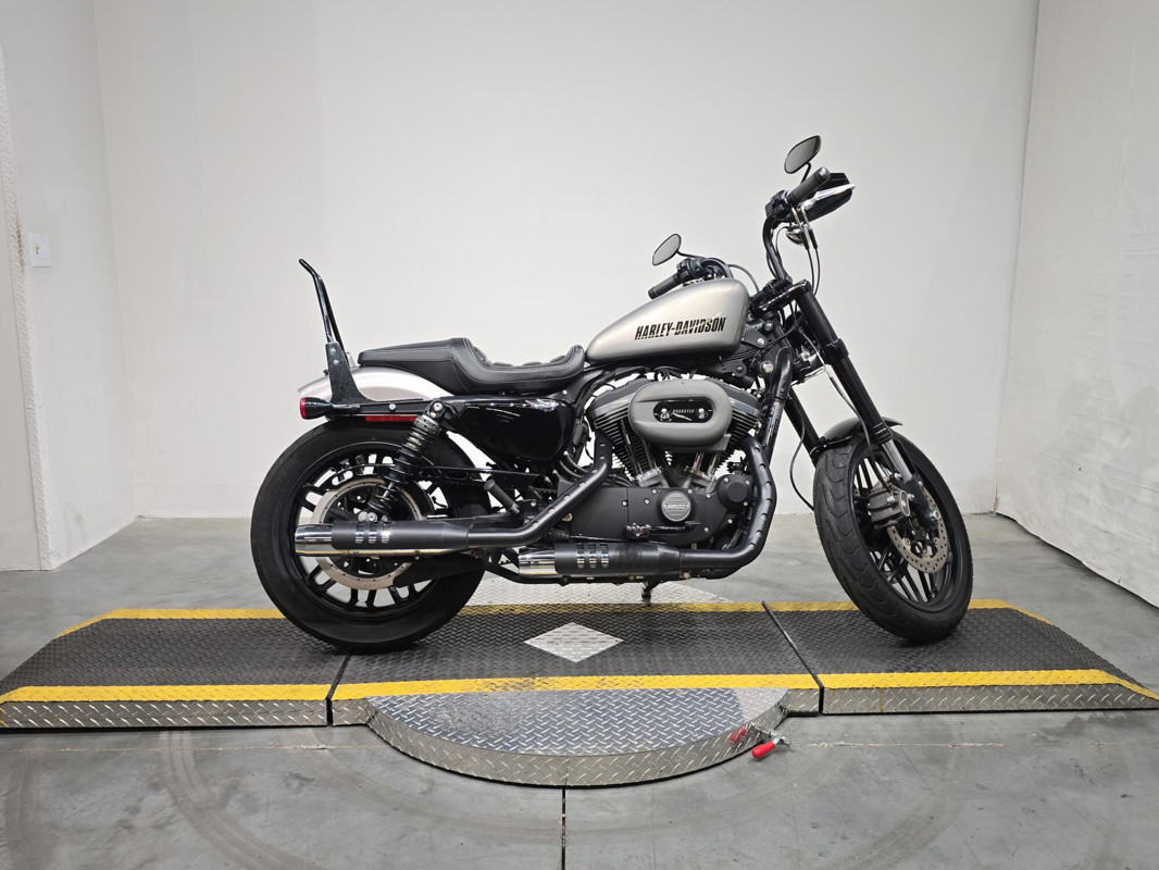 Sportster® Roadster®