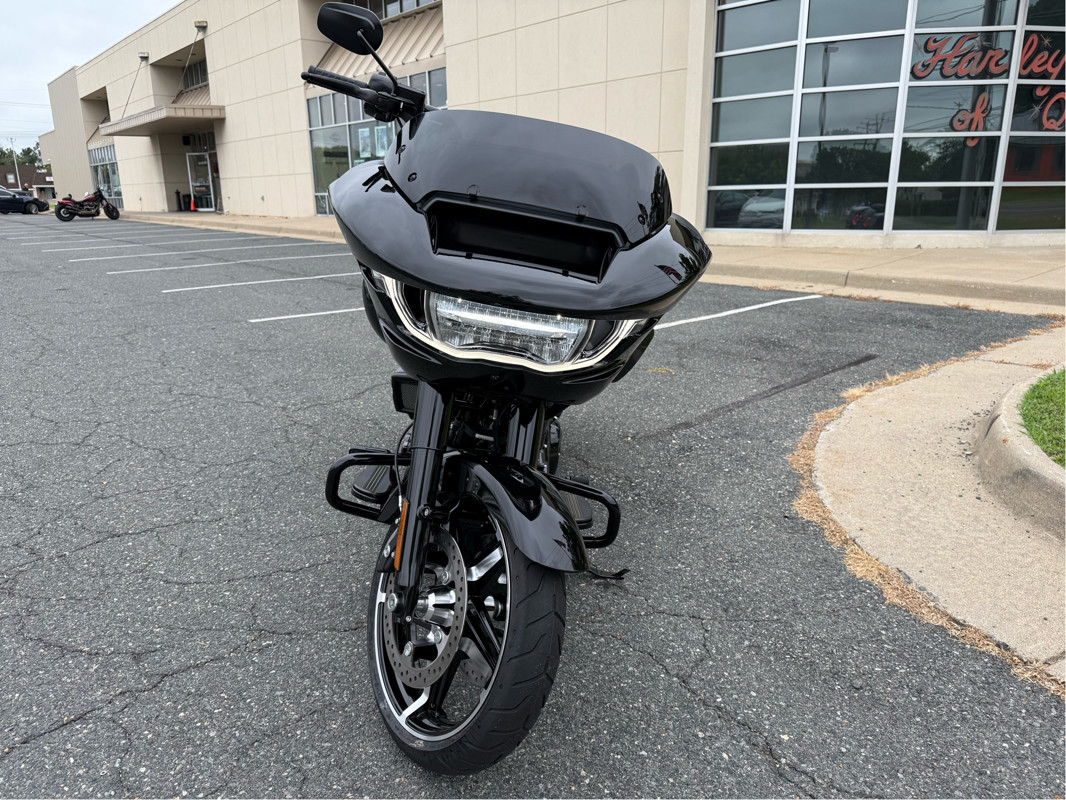 Road Glide®