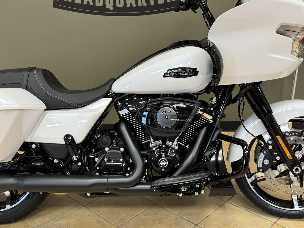 Road Glide®